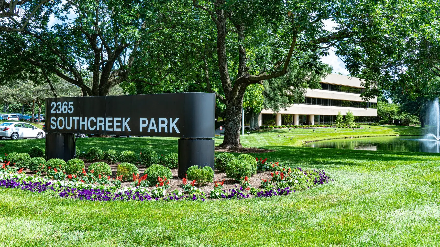 Southcreek Park — campus and interior photograph 12